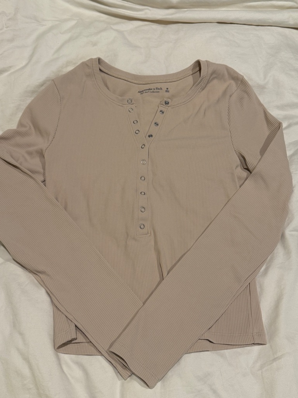 Abercrombie & Fitch Ribbed Henley Long-Sleeve Top - Taupe Beige